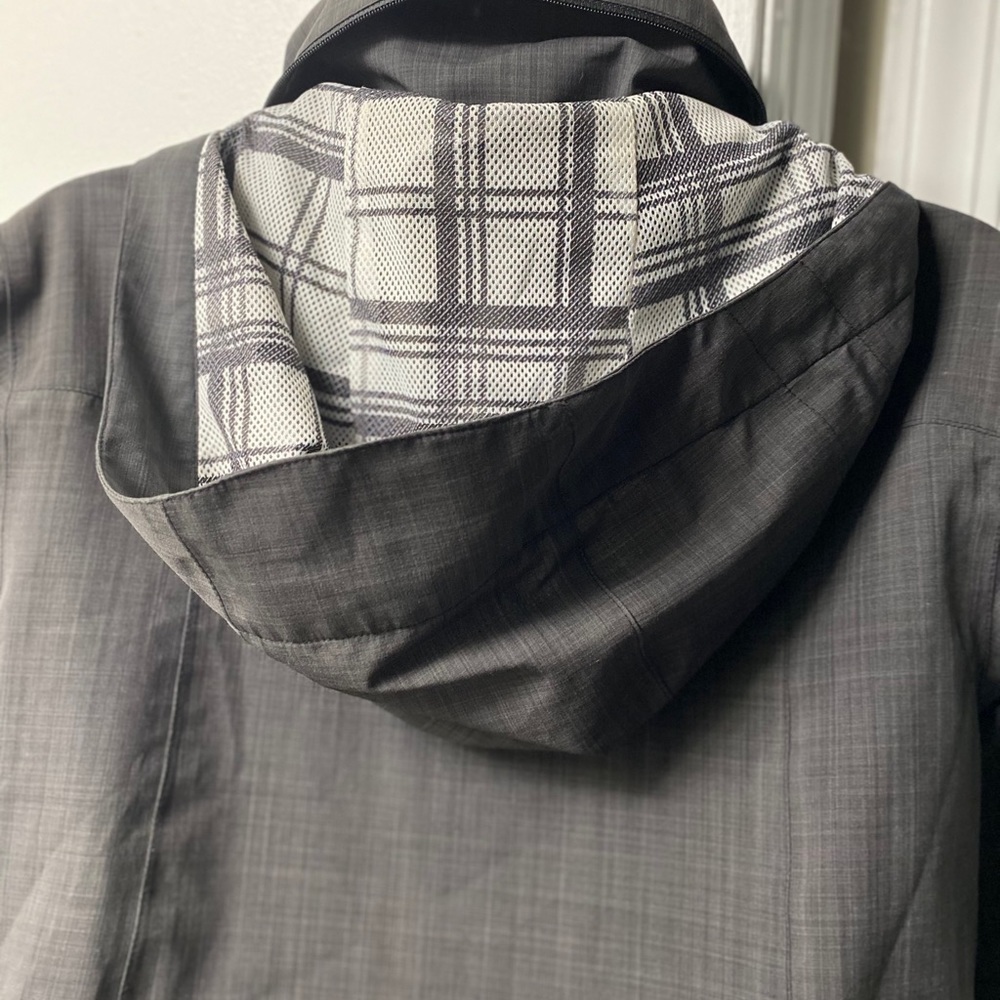 Jacket - Picture 3 of 10